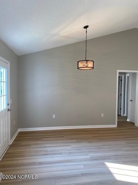 4364 Owendon Dr - Photo 4 of 41