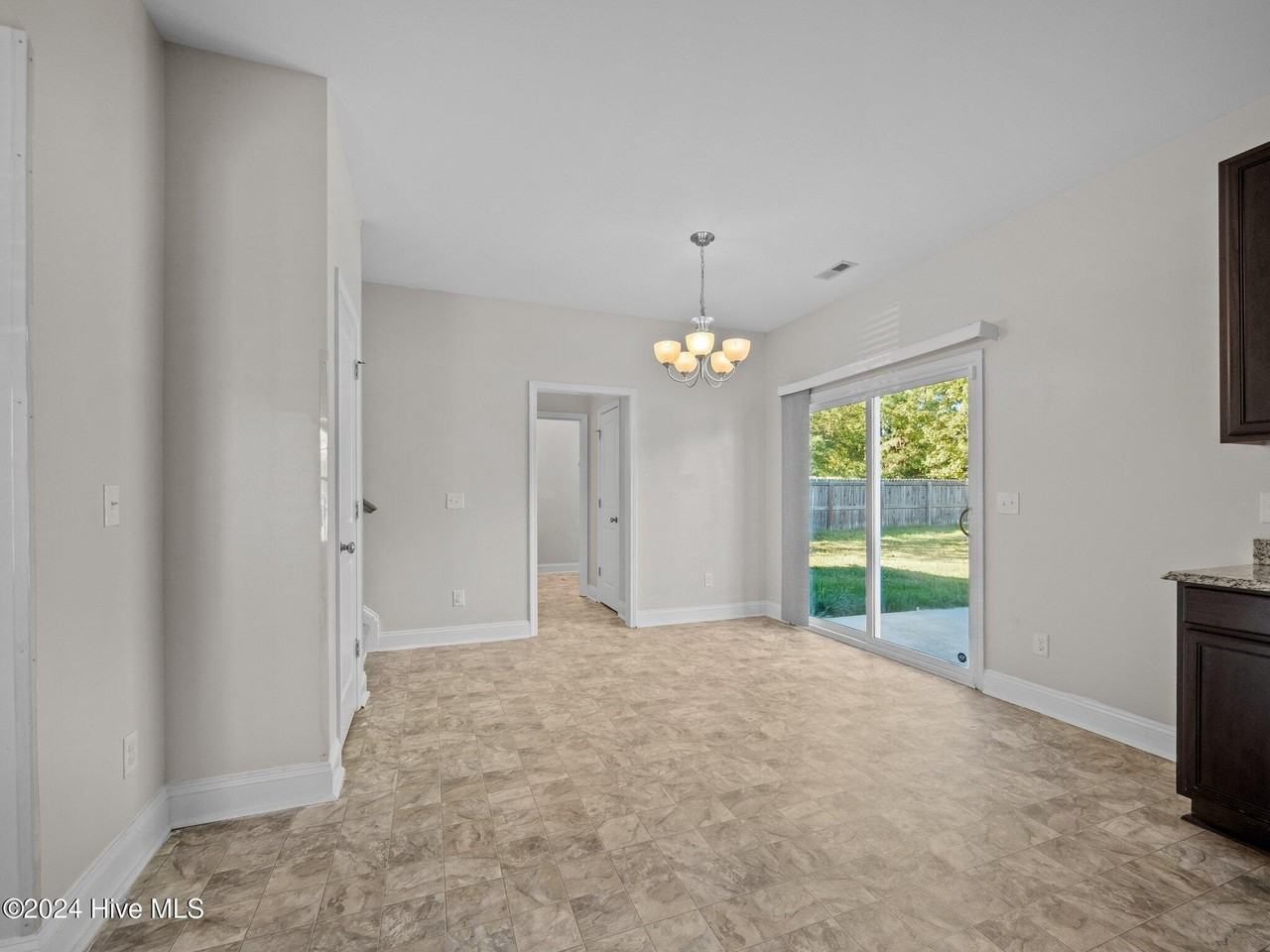 102 Tupelo Ct - Photo 6 of 28