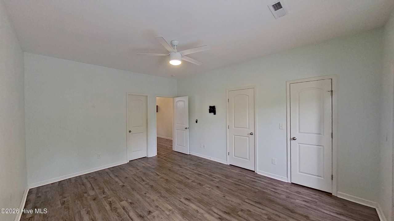 709 Elton Ave #1 - Photo 5 of 32