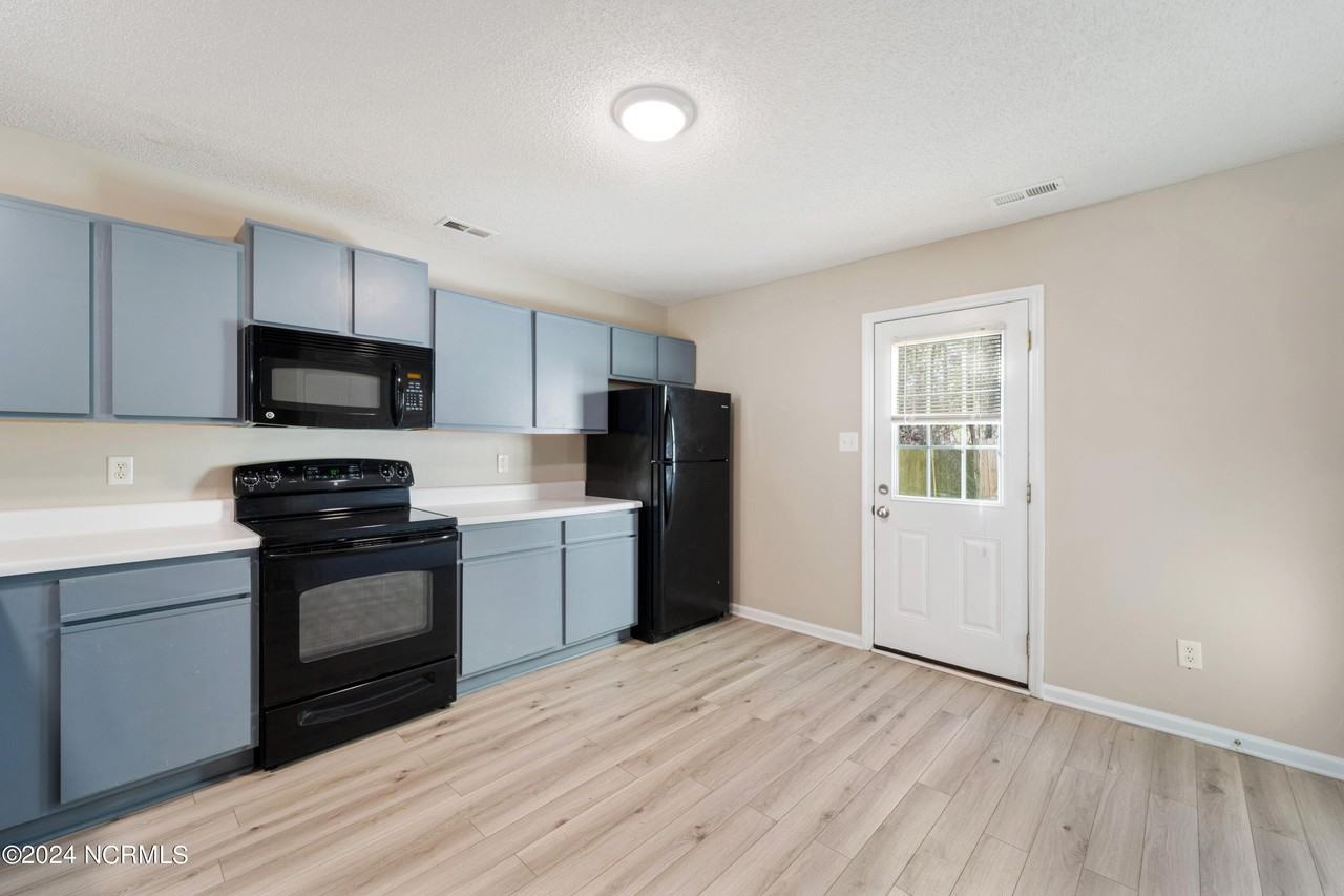 957 W Pueblo Dr - Photo 5 of 20