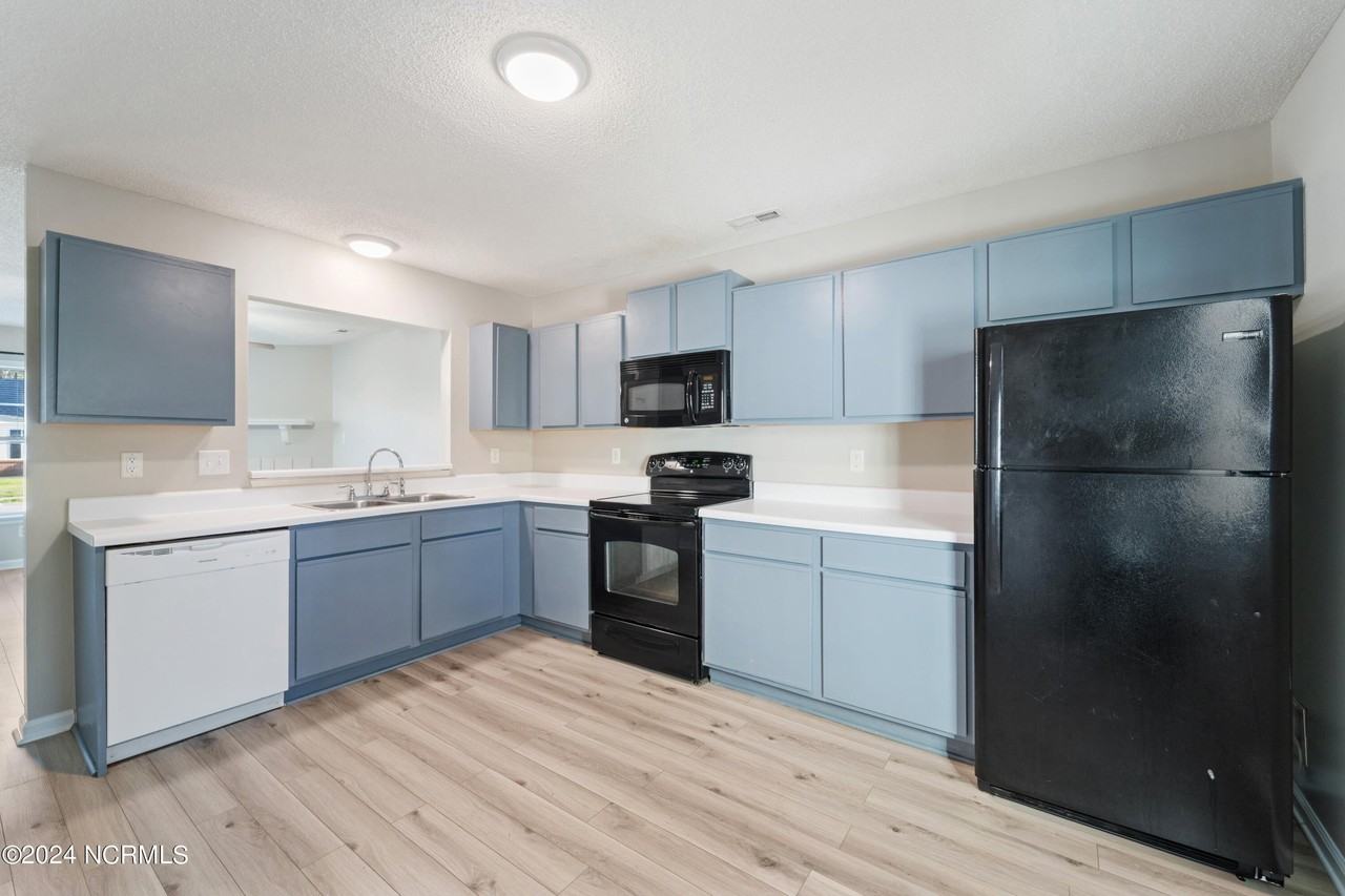 957 W Pueblo Dr - Photo 6 of 20