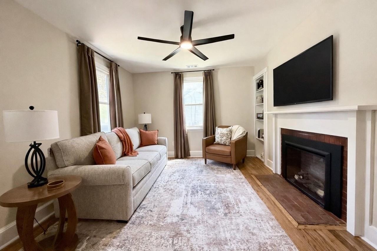 824 Ann St - Photo 2 of 16