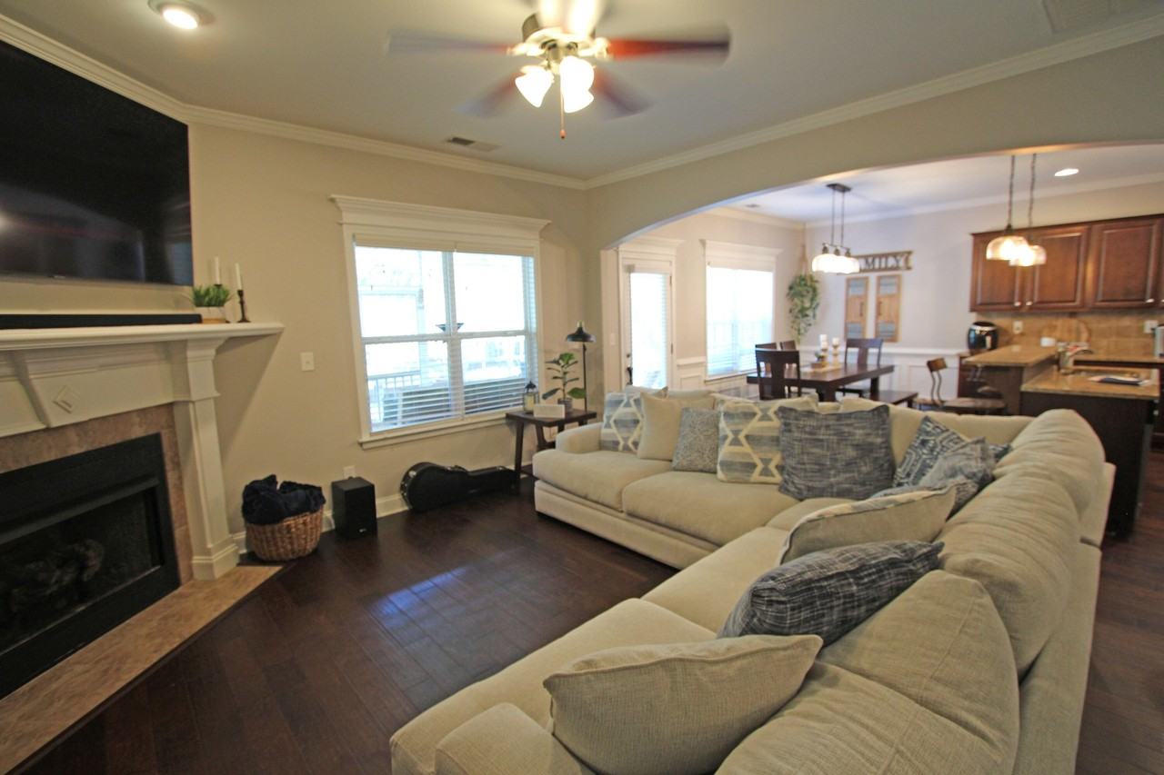 232 Asa Way - Photo 4 of 26