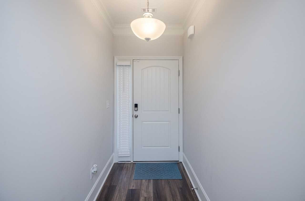 2370 Bundoran Dr - Photo 5 of 50