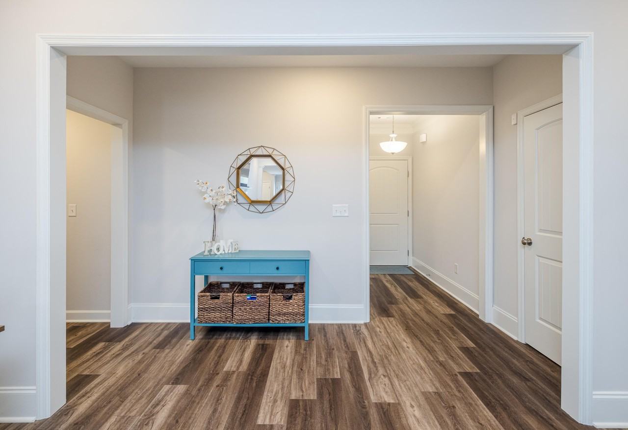 2370 Bundoran Dr - Photo 7 of 50