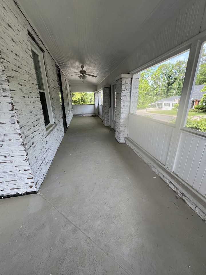 214 W Buena Vista Ave - Photo 4 of 17