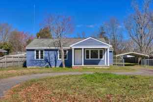 302 Burgess Dr - Photo 1 of 1