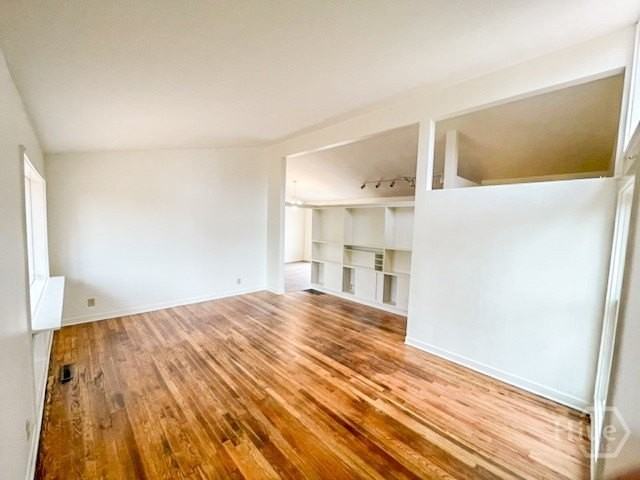 1112 W Lake Dr - Photo 4 of 13