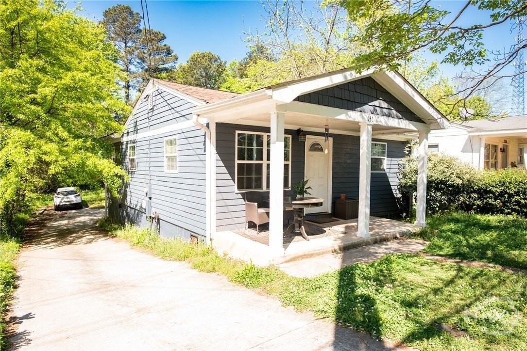 130 Magnolia St - Photo 2 of 7