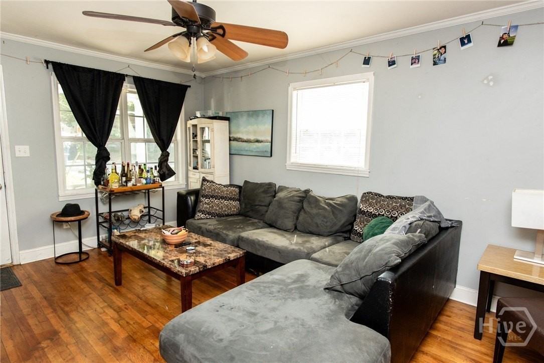 130 Magnolia St - Photo 4 of 7