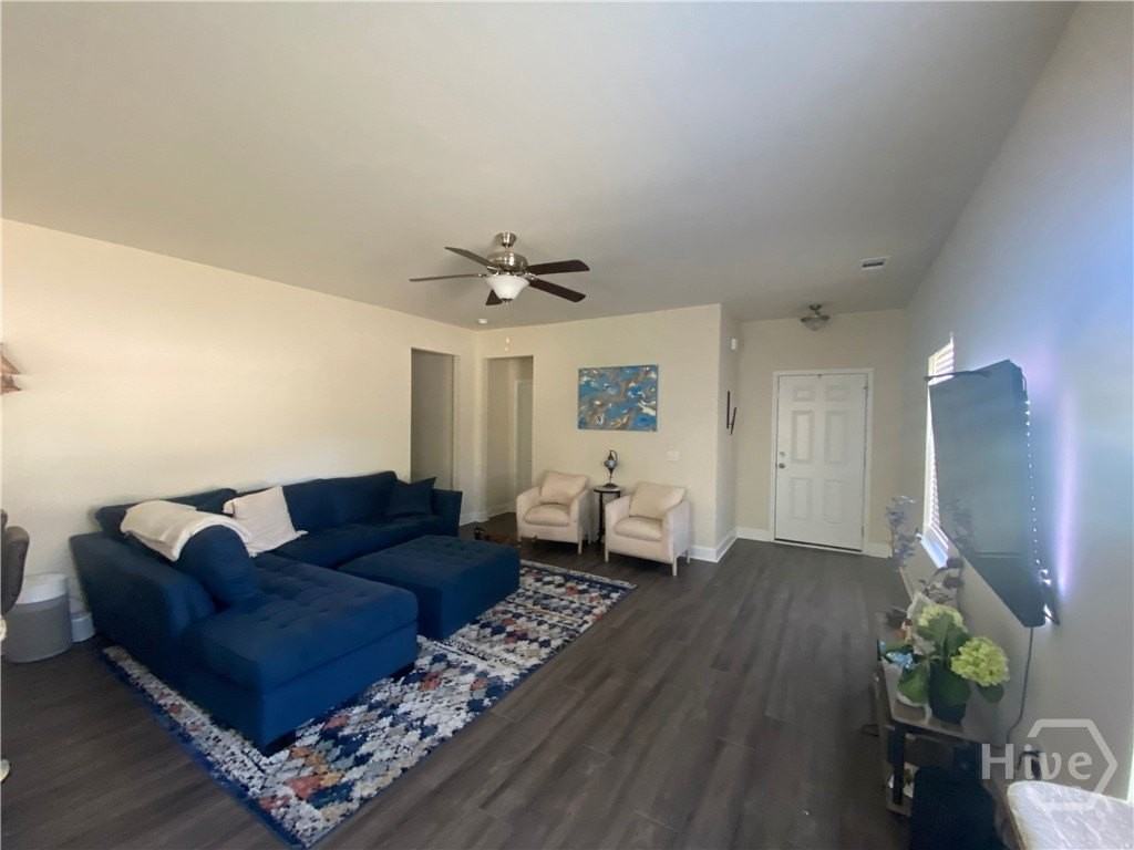 712 Mill Creek Cir - Photo 6 of 9