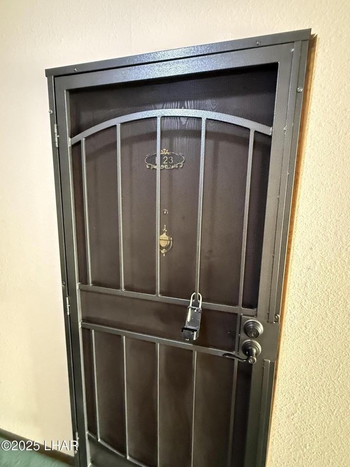 1910 Swanson Ave #B23 - Photo 3 of 13