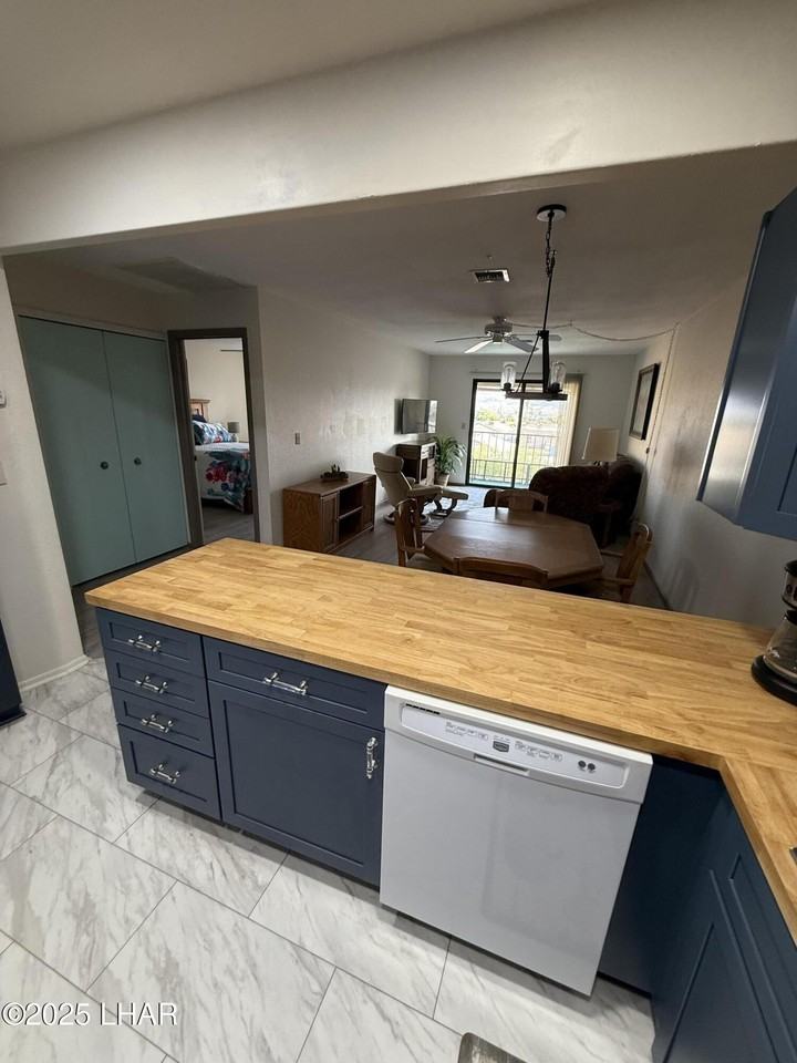 1910 Swanson Ave #B23 - Photo 7 of 13