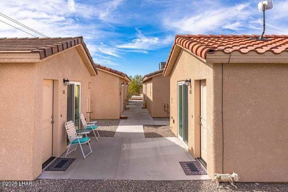 2094 Swanson Ave - Photo 3 of 16