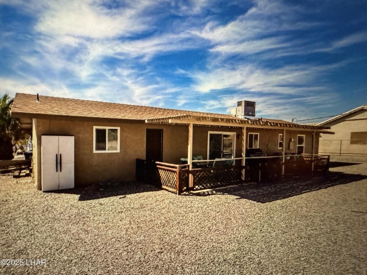 1556 Mcculloch Blvd S - Photo 3 of 11