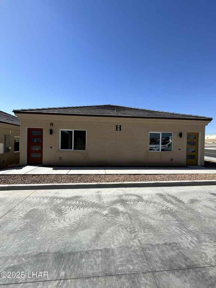 3556 Kearsage Dr #E101