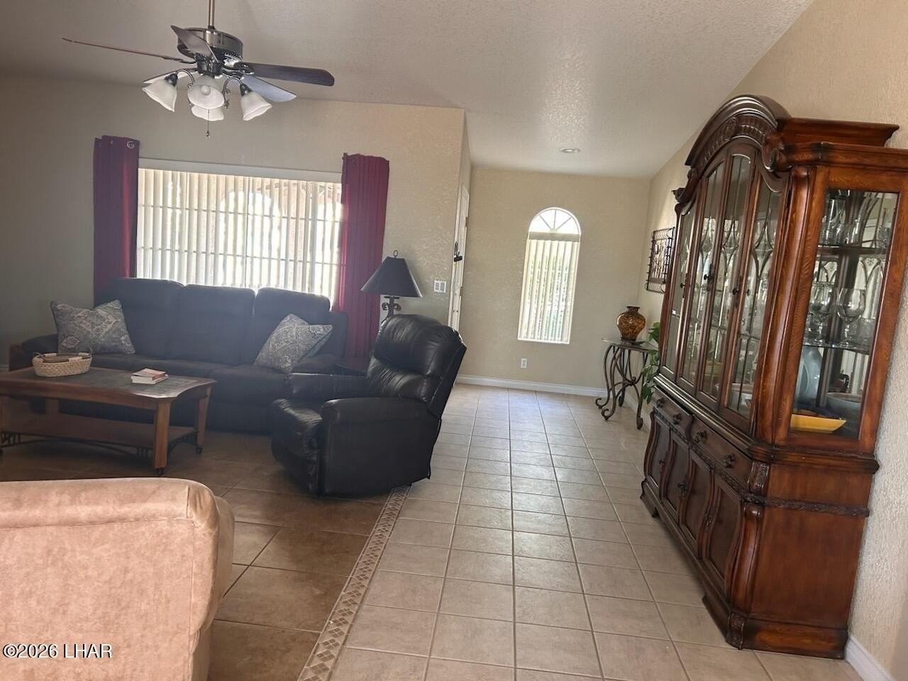 3691 Parkview Dr - Photo 4 of 19