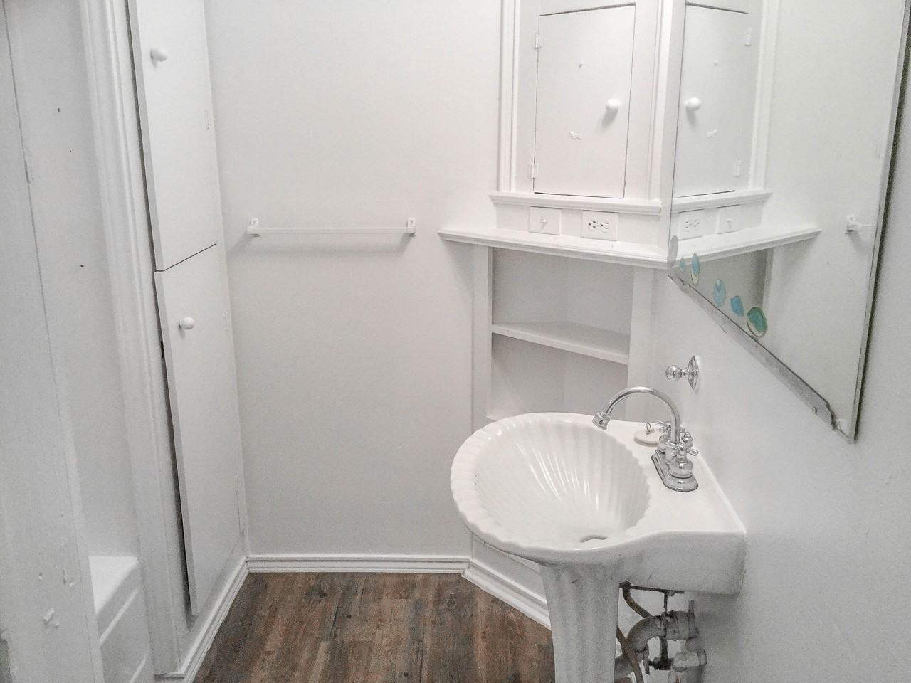 3003 Avenue V - Photo 2 of 6