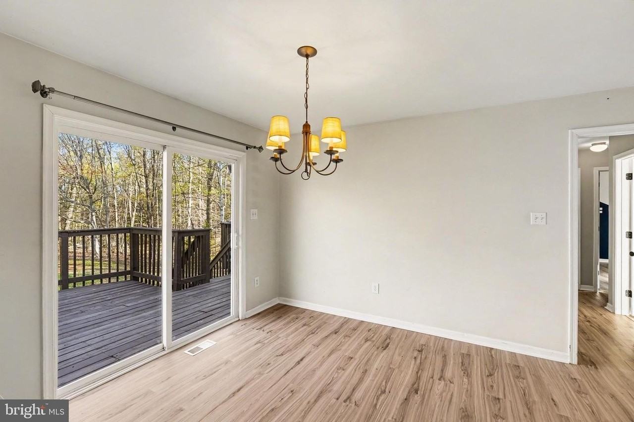 14172 Rogers Ford Rd - Photo 5 of 30