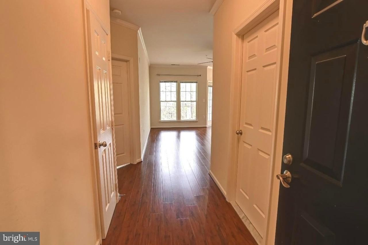 1501 N Point Dr - Photo 2 of 50