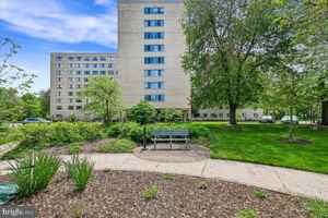 featured image of 6631 Wakefield Dr