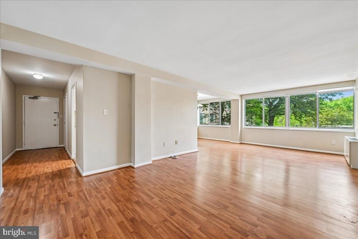 6631 Wakefield Dr - Photo 7 of 50