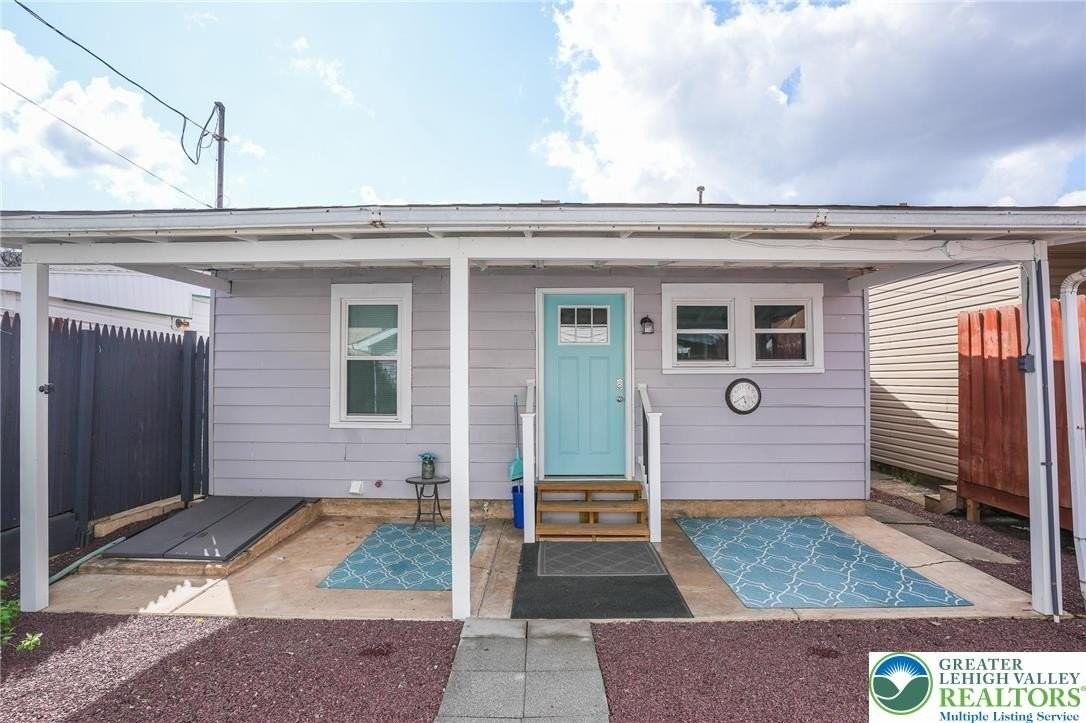 637 Lehigh Ave - Photo 6 of 43