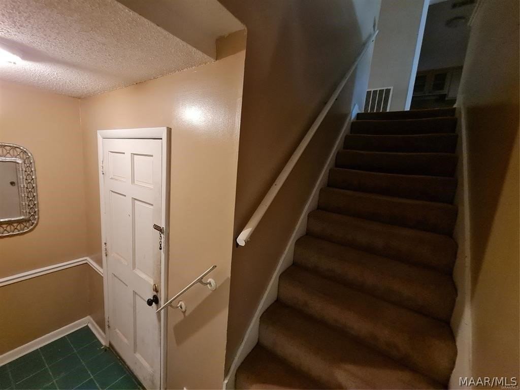 1625 E Trinity Blvd - Photo 5 of 28