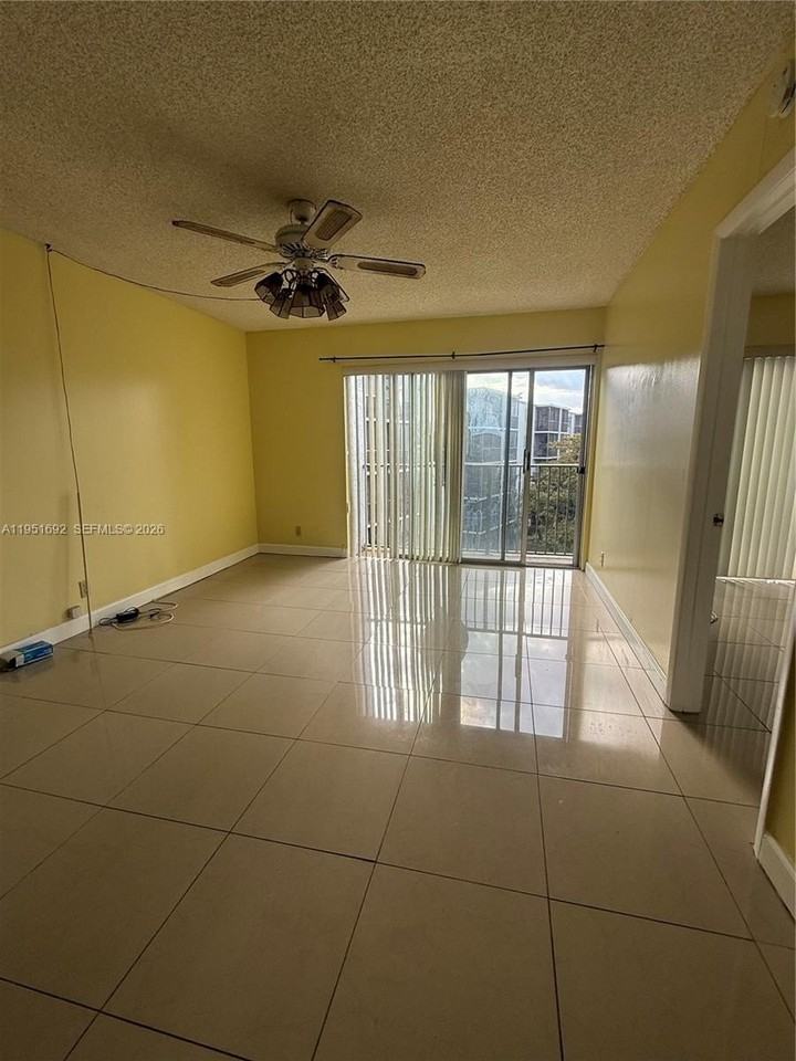 8740 N Sherman Cir #402 - Photo 2 of 11