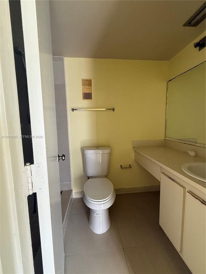 8740 N Sherman Cir #402 - Photo 3 of 11