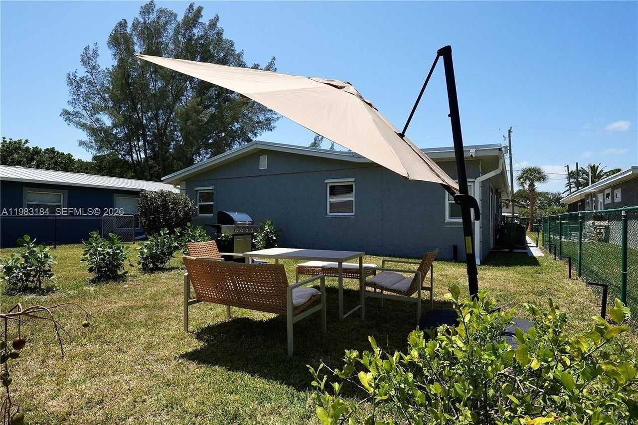 742 Granada St #A - Photo 7 of 50