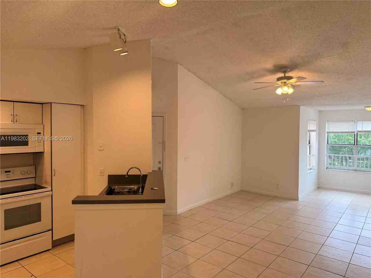 3310 Pinewalk Dr N #1833 - Photo 7 of 34