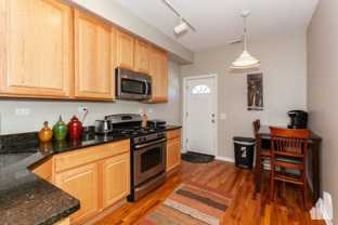 2440 N Ashland Ave #02 - Photo 1 of 1