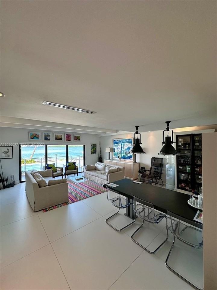 166 Harbor Dr #6B - Photo 6 of 32