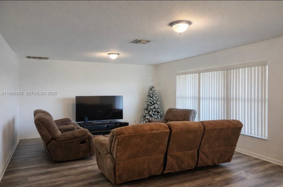 506 Corinne Dr #506 - Photo 4 of 9