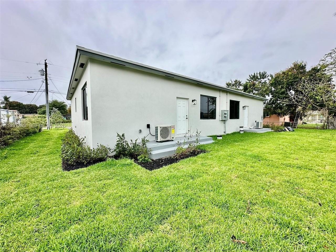 2399 Nw 105th St #1 - Photo 2 of 13