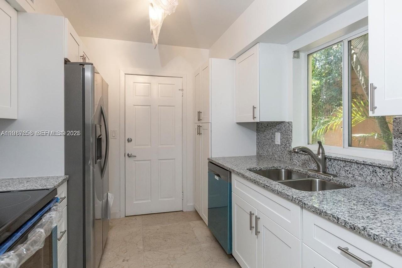 2882 S Le Jeune Rd #2882 - Photo 4 of 18