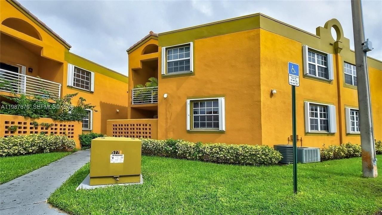 9715 Fontainebleau Blvd #E309 - Photo 2 of 15