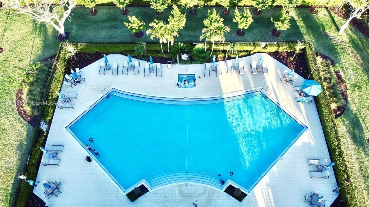 11719 Sw 246th Ter - Photo 3 of 49