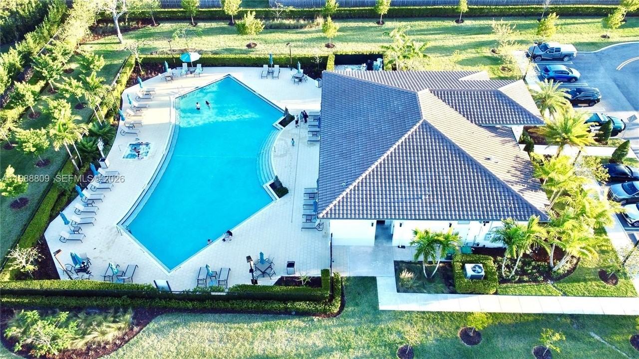 11719 Sw 246th Ter - Photo 5 of 49