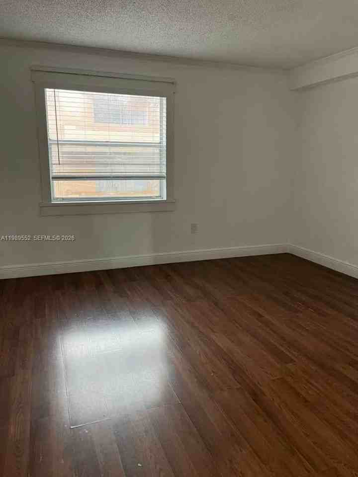 1362 Nw 24th Ave #1362 - Photo 3 of 16