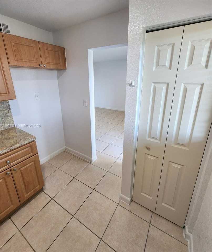 10900 Sw 196th St #427 - Photo 3 of 14