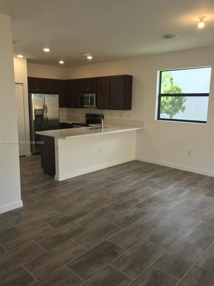 25151 Sw 114th Ave #0 - Photo 6 of 10