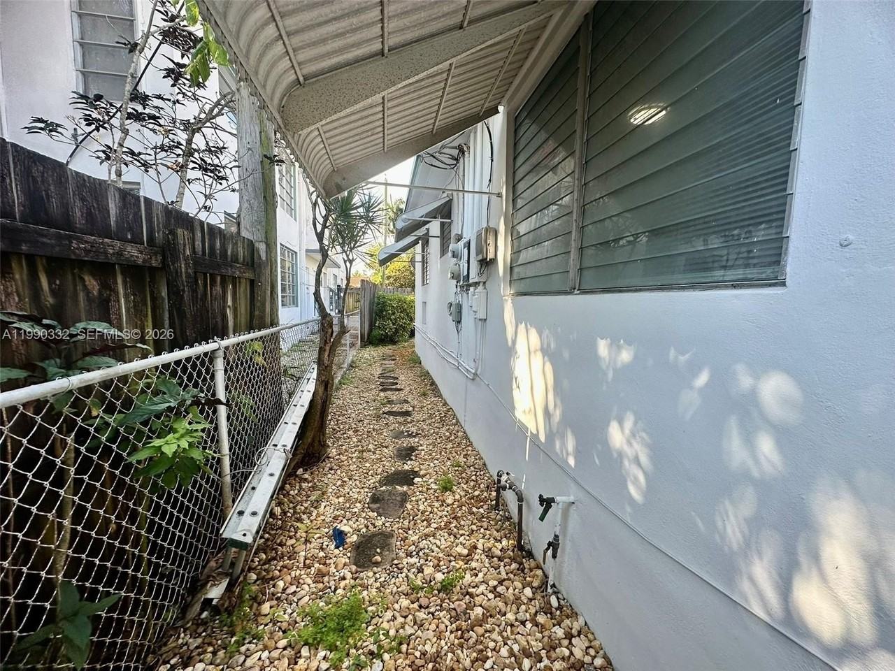 1518 Garfield St #REAR - Photo 6 of 19