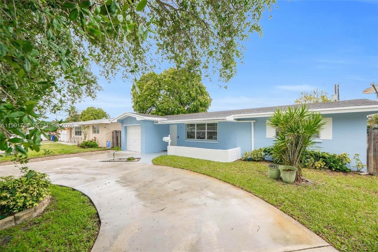 7811 Nw 10th St #7811 - Photo 4 of 34