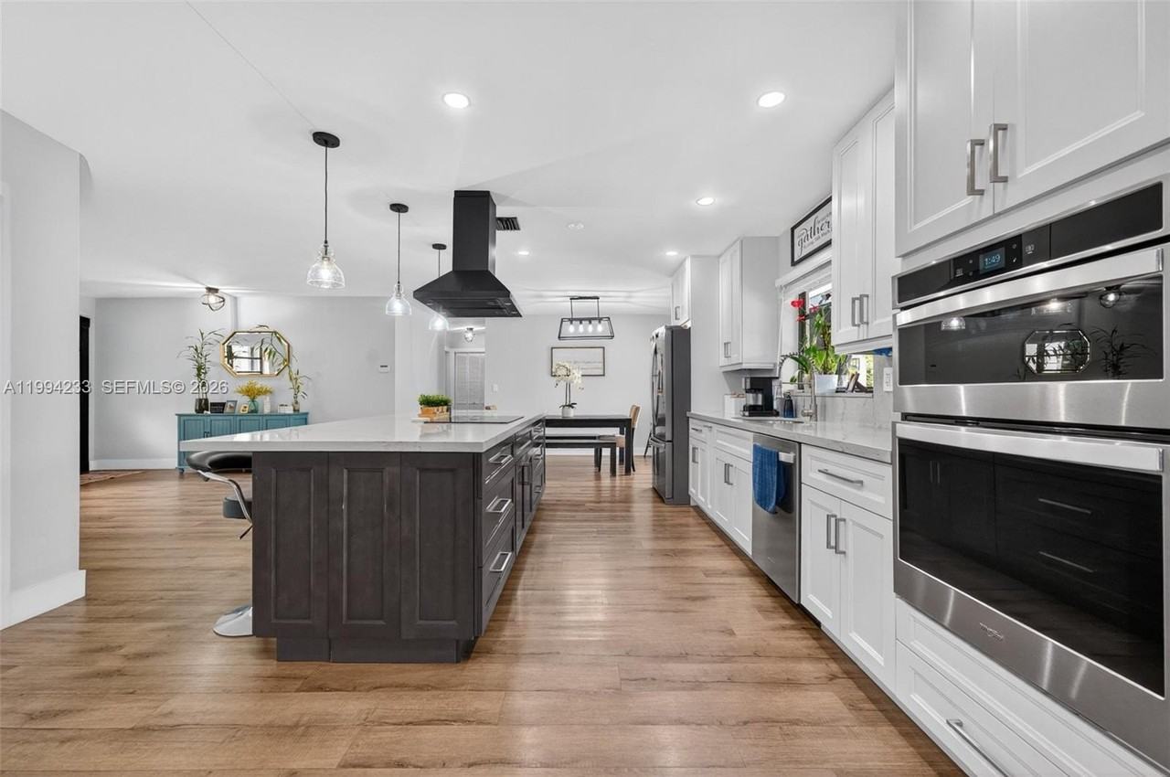 2385 Sw 131st Pl #NA - Photo 2 of 39