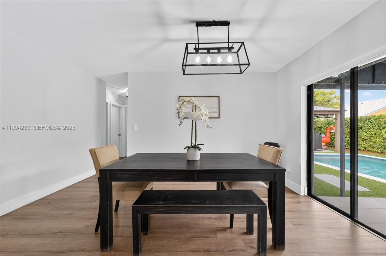 2385 Sw 131st Pl #NA - Photo 5 of 39