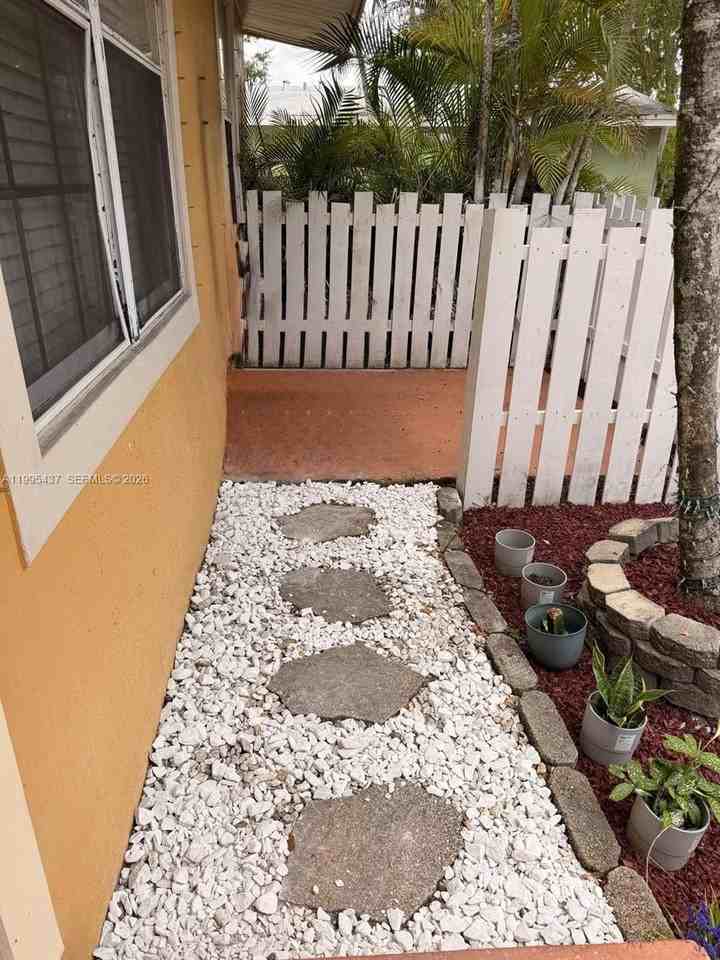 7220 Southgate Blvd #7220 - Photo 2 of 10