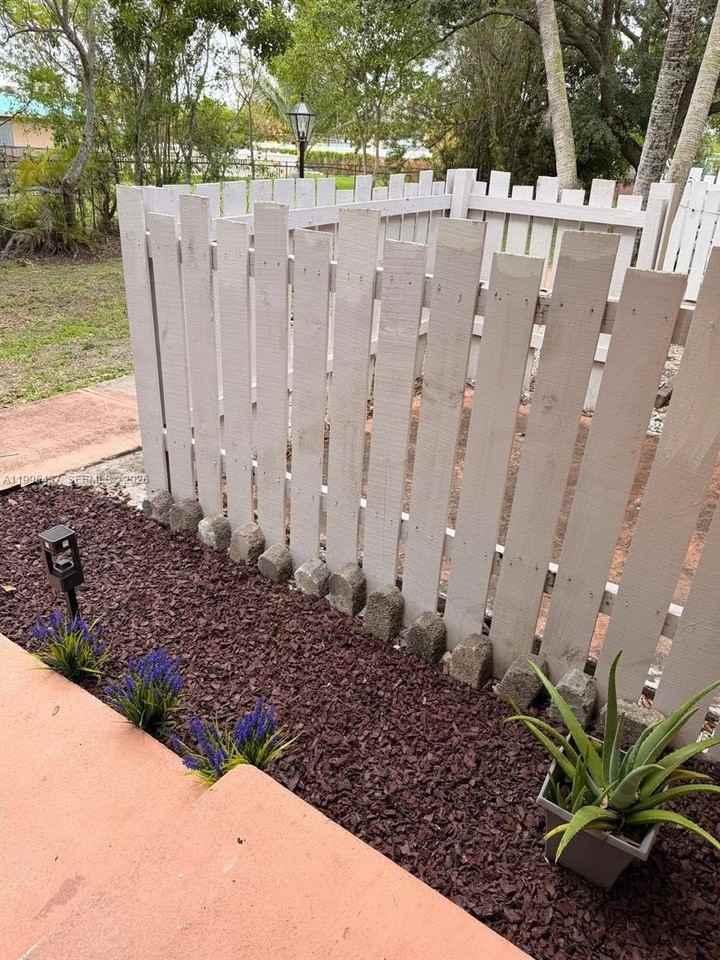 7220 Southgate Blvd #7220 - Photo 4 of 10