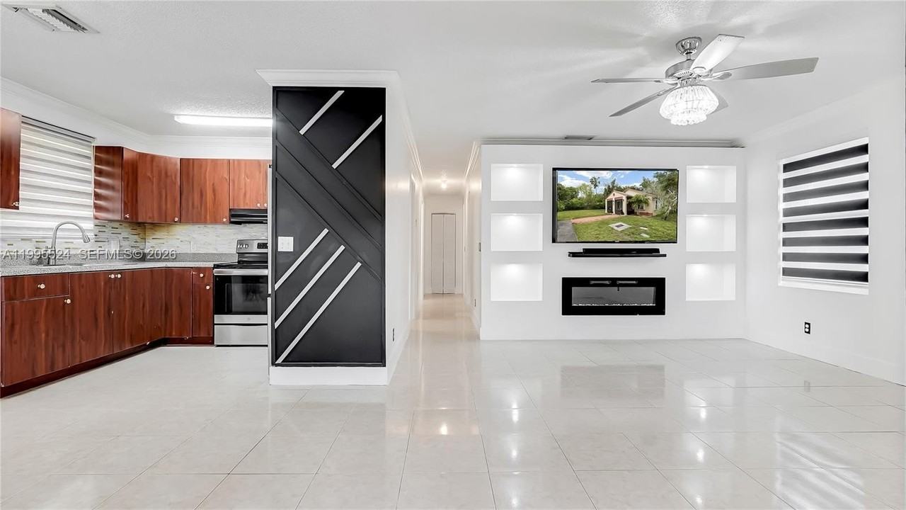 12235 Sw 202nd St #12235 - Photo 7 of 22